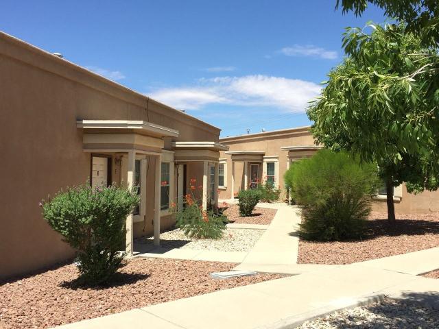 Crossroads Valley Apartments 1 Bedroom Apartment for Rent at 260 Mcclintock Dr, El Paso, TX 79932 Roberts