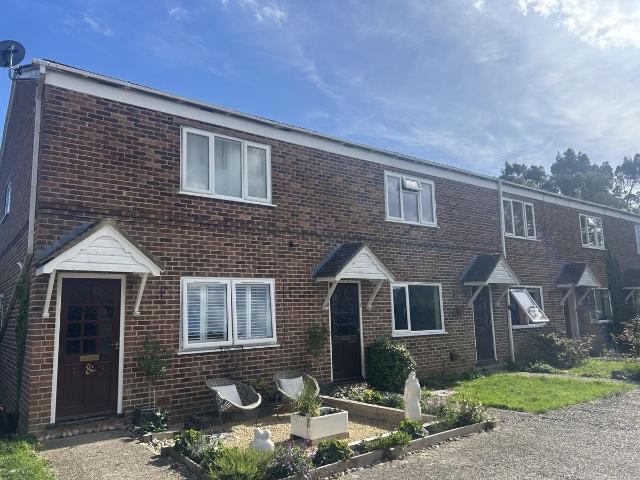 Crossways, Whitchurch, Hampshire RG28, 2 bed maisonette to rent, £1,050 pcm | PrimeLocation