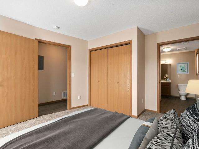 Crosswinds East 2 Bedroom Apartment for Rent at 2130 Silicon Ave, Lawrence, KS 66046