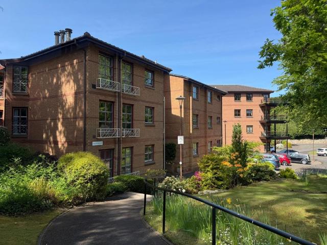 Craufurdland, Cramond, EH4 3 bed flat to rent £1,595 pcm £368 pw