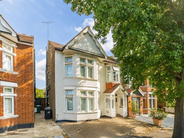 Craven Avenue, Ealing W5, 1 bed flat to rent, £1,800 pcm | PrimeLocation