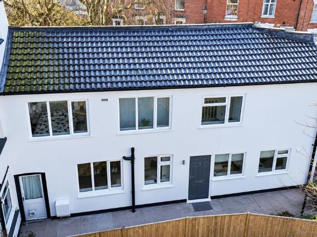 Craven Street, Coventry, CV5 2 bed cottage to rent £1,000 pcm £231 pw
