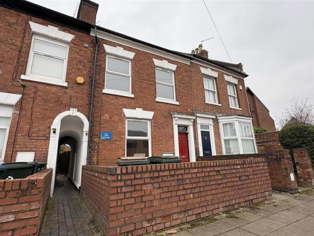 Craven Street, Earlsdon, Coventry Studio to rent £850 pcm £196 pw