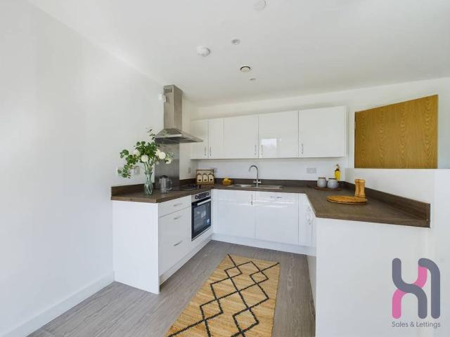 Craven Street, Salford M5, 2 bed flat to rent, £1,400 pcm | PrimeLocation