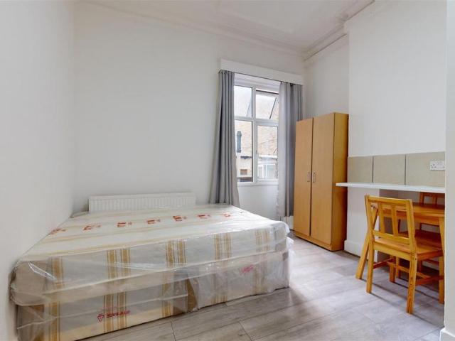 Craven Park, Harlesden NW10 1 bed flat to rent £1,180 pcm £272 pw