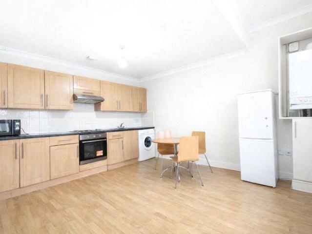 Craven Park Road, London NW10, 2 bed flat to rent, £1,900 pcm | PrimeLocation