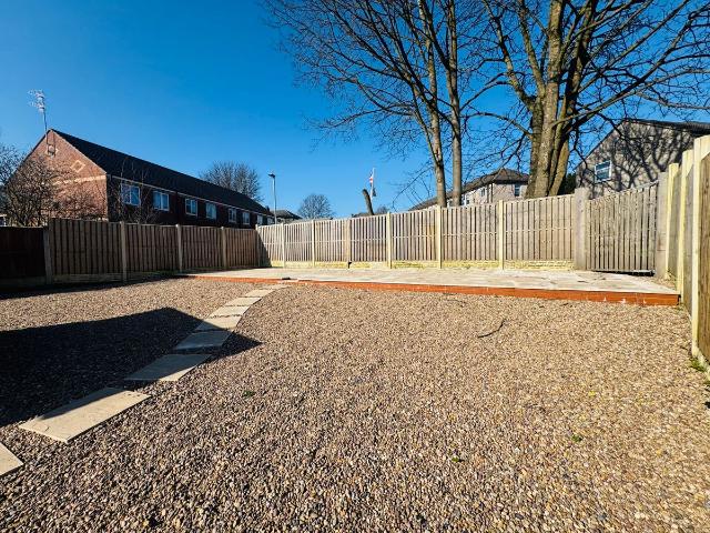 Crawford Avenue, Bradford BD6, 3 bed semi detached house to rent, £1,200 pcm | PrimeLocation