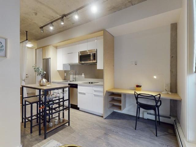 Crawford Block 1 Bedroom Apartment for Rent at 10319 83 Ave Nw, Edmonton, AB T6E 2C6 Strathcona