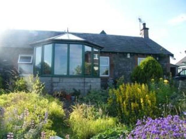 Crawfordjohn, Biggar, South. 3 bed cottage to rent £900 pcm £208 pw