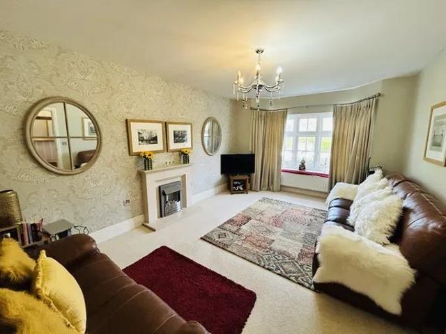 Crawley Down 5 bedroom house to rent