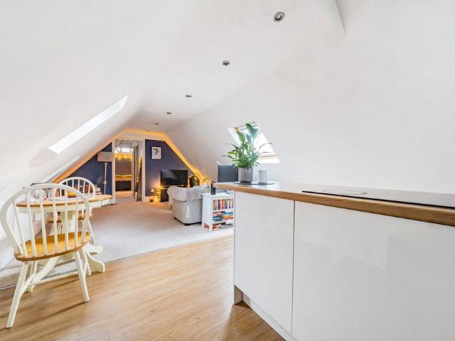 Crawley Lodge, Camberley, Surrey, GU15