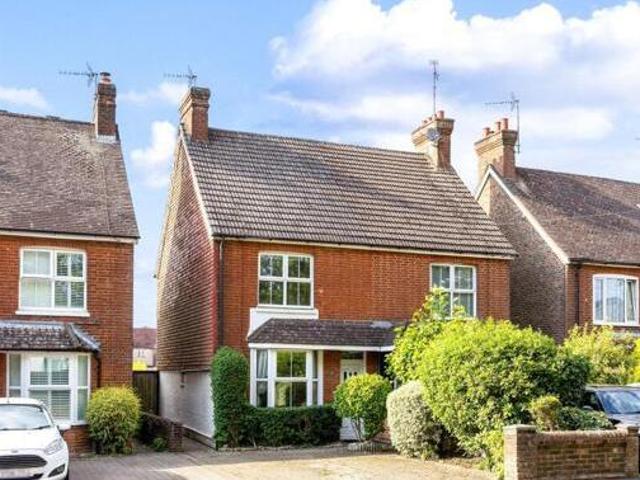 Crawley Road, Horsham, 2 Bedroom Semi detached