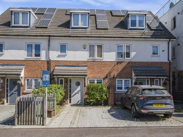 Craybrooke Road, Sidcup DA14, 3 bed terraced house to rent, £2,300 pcm | PrimeLocation