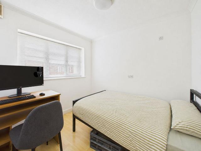 Crayford Road, Brighton BN2, 1 bed terraced house to rent, £520 pcm | PrimeLocation