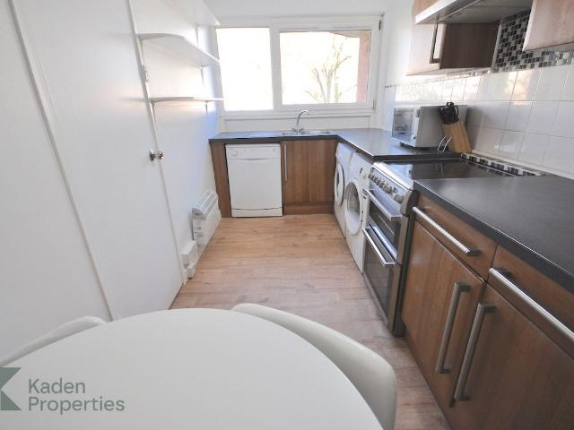 Crayford Road, Camden Road/London N7, 4 bed flat to rent, £4,073 pcm | PrimeLocation