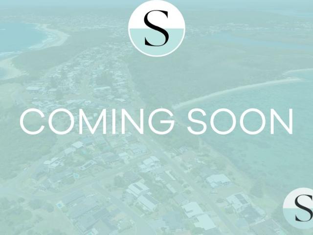 Crazy Good Frontline Views to Crystal Clear Water, Sand & Surf, Colossal New, Custom Build Renovation & Extensions, with Self Contained Studio!
