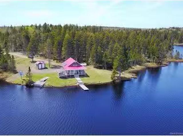 Crabbe Road Middle Dam, Grand Manan, NB, E5G 4C8 house.