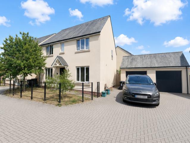Crabtree Close, Cranbrook, Exeter EX5, 4 bed detached house to rent, £1,900 pcm | PrimeLocation