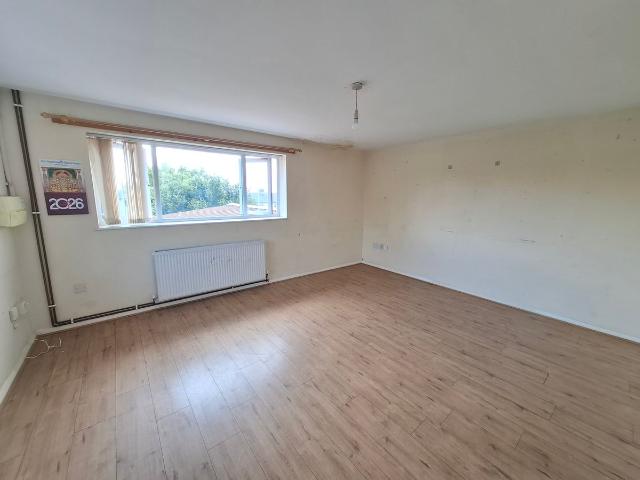 Crabtree Lane, Hemel Hempstead HP3, 2 bed flat to rent, £1,450 pcm | PrimeLocation