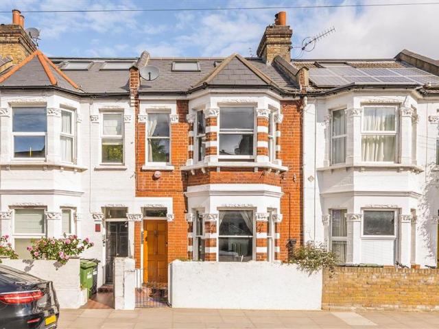 Crabtree Lane, London SW6 4 bed terraced house to rent £6,200 pcm £1,431 pw