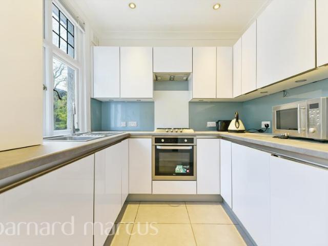 Crabtree Lane 2 bed flat to rent £2,600 pcm £600 pw