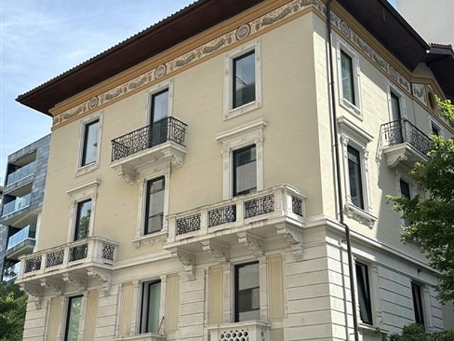 KASTANIE Duplex Attikawohnung 5.5 Zimmer in einer historischen Villa aus dem 19. Jahrhundert