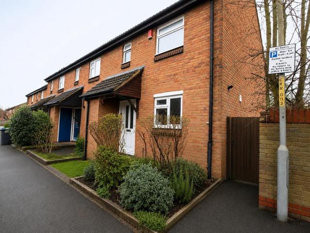 Craddock Road, Canterbury, Kent, CT1 3 bed end of terrace house to rent £1,200 pcm £277 pw