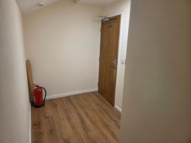 Cradley Heath B64, 1 bed flat to rent, £600 pcm | PrimeLocation