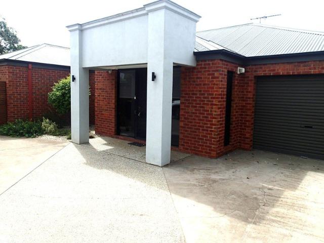 PRICE REDUCED: CRAFTSMAN BUILT TOWNHOUSE COROWA CBD