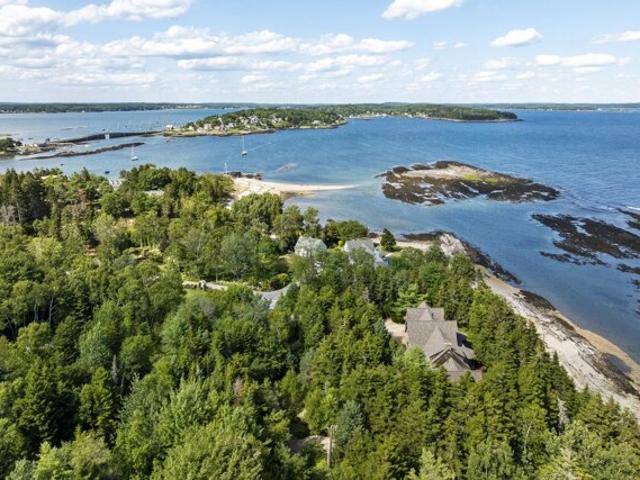 Cragmoor Ln, Harpswell, Home For Sale