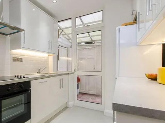 Craignair Road, London, SW2 2DQ, United Kingdom | 3 bed house for rent #138312144 | Rentberry