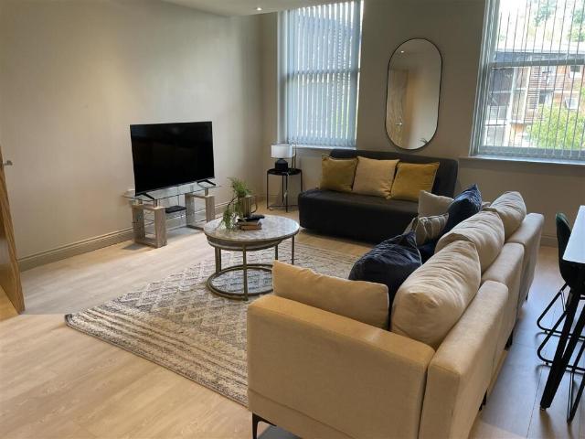 Craignish Ave SW16 1 bed flat to rent £1,500 pcm £346 pw