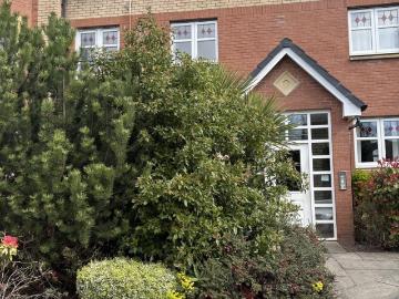 Craigend Park, Edinburgh EH16 2 bed flat to rent £2,500 pcm £577 pw