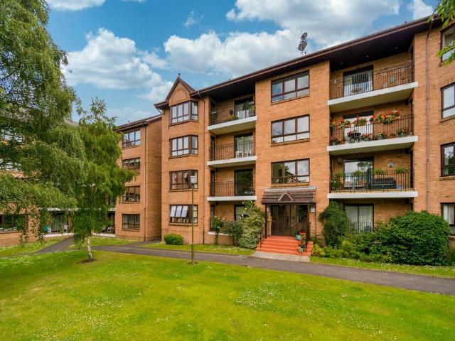 Craigend Park, Liberton, Edinburgh 3 bed flat to rent £1,595 pcm £368 pw