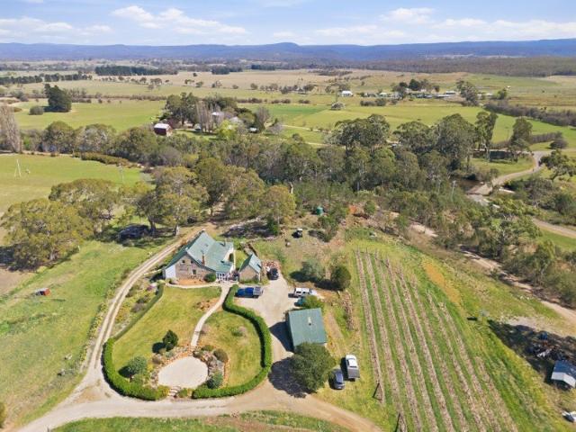 Craigie Knowe Tasmania's East Coast Pioneer Vineyard, Historic Estate & Tourism Destination