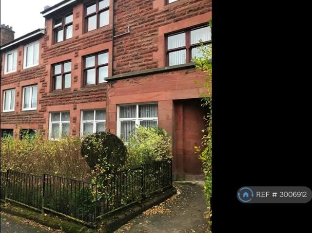 Craigpark Drive, Glasgow, G31 3 bed flat to rent £1,860 pcm £429 pw