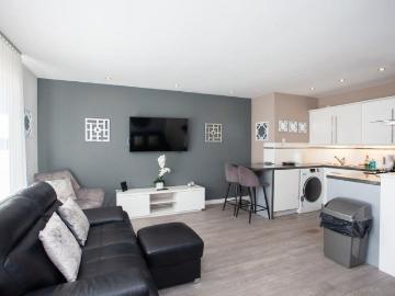 Craigton G52, 2 bed flat to rent, £2,153 pcm | PrimeLocation
