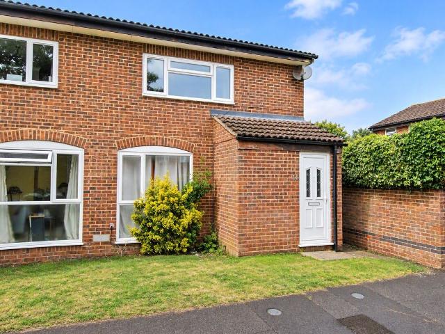 Crake Place, College Town, Sandhurst, Berkshire GU47, 1 bed maisonette to rent, £1,200 pcm | PrimeLocation