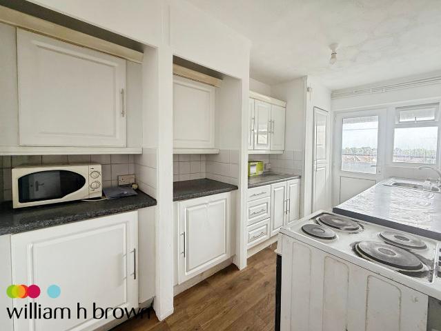 Crammavill Street, Stifford Clays, Grays RM16, 2 bed flat to rent, £1,300 pcm | PrimeLocation