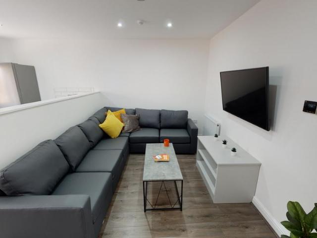 Cranborne Road, Liverpool L15 5 bed house to rent £3,228 pcm £745 pw