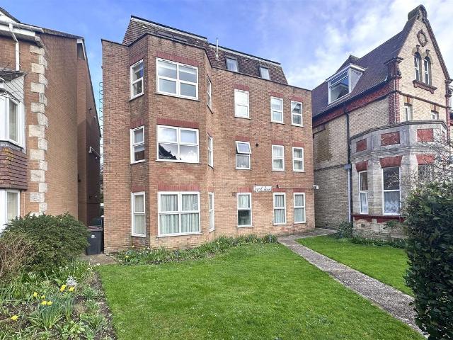 Cranborne Road, Swanage BH19, 1 bed flat to rent, £925 pcm | PrimeLocation