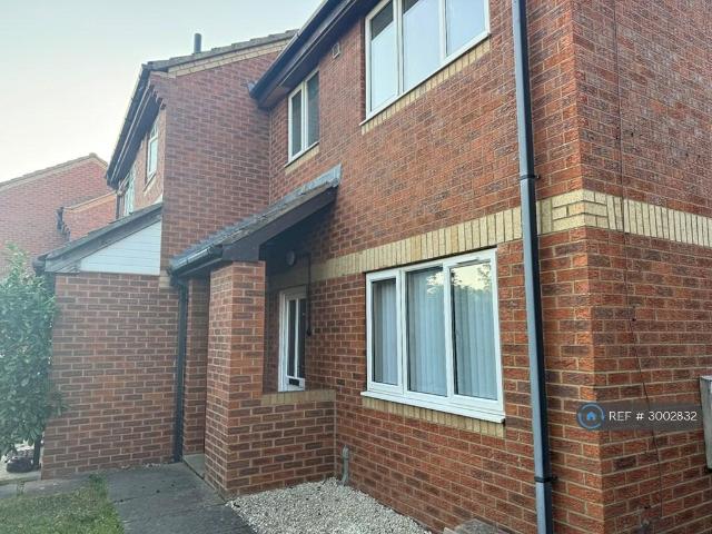 Cranberry, Middlesbrough, TS8 3 bed semi detached house to rent £920 pcm £212 pw