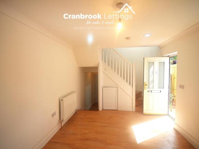 Cranbrook, IG1 2 bed end of terrace house to rent £2,500 pcm £577 pw
