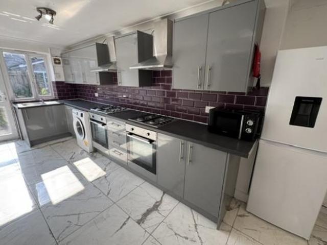Cranbrook Street, Cardiff CF24 6 bed house to rent £3,690 pcm £852 pw