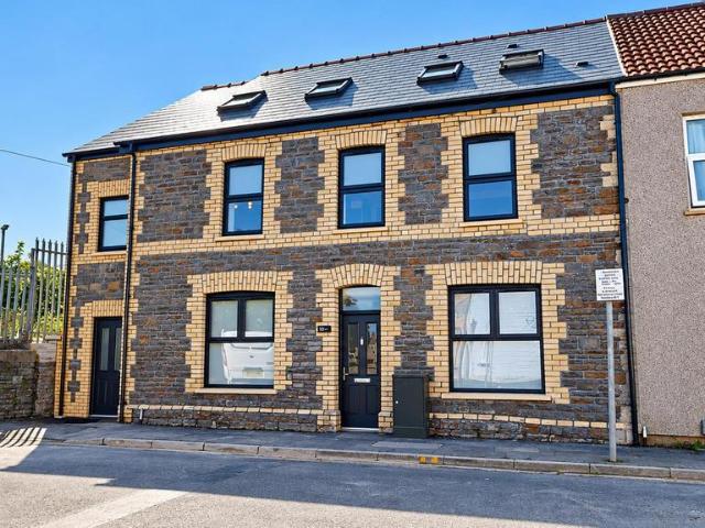 Cranbrook Street, Cardiff CF24 8 bed house to rent £7,160 pcm £1,652 pw