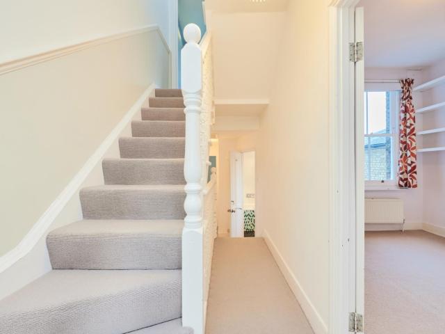 Cranbrook Road, Central Chiswick, W4