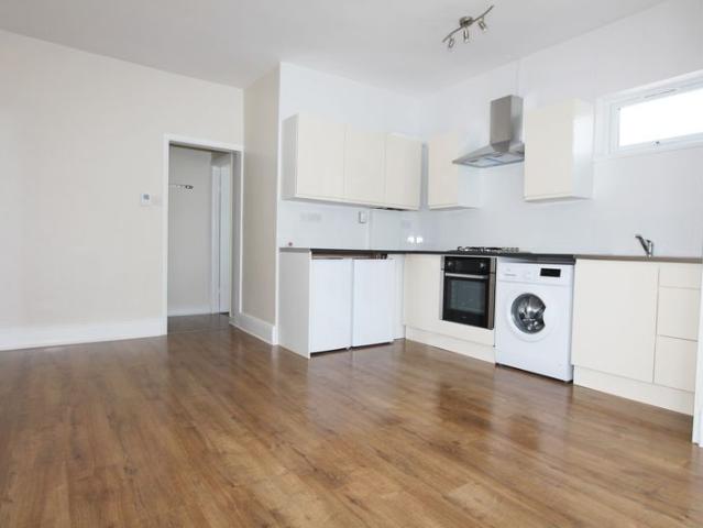 Cranbrook Road, Ilford IG1, Ilford, 1 bed flat to rent, £1,450 pcm | PrimeLocation