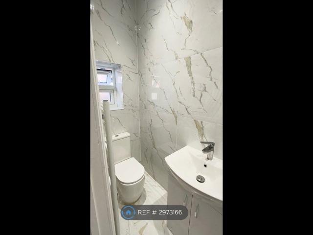 Cranbrook Road, Ilford IG1, Studio to rent, £950 pcm | PrimeLocation