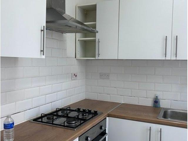 Cranbrook Road, Ilford IG1, 2 bed maisonette to rent, £1,800 pcm | PrimeLocation