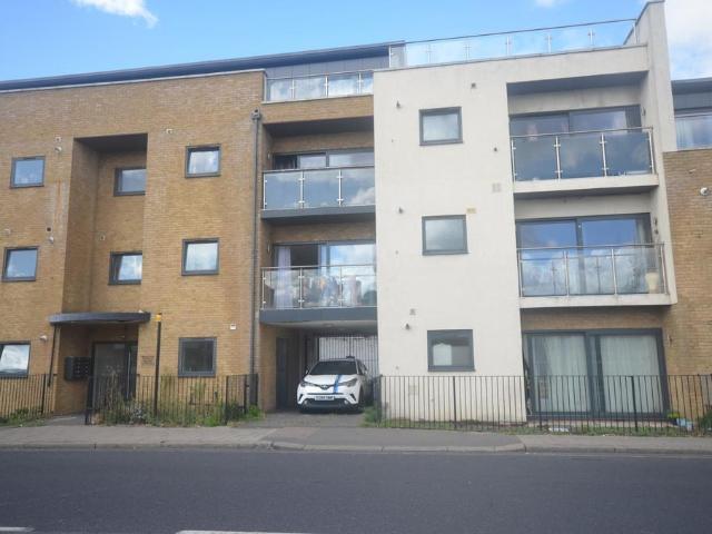 Cranbrook Road, Ilford, IG2 6FN 2 bed apartment to rent £1,850 pcm £427 pw